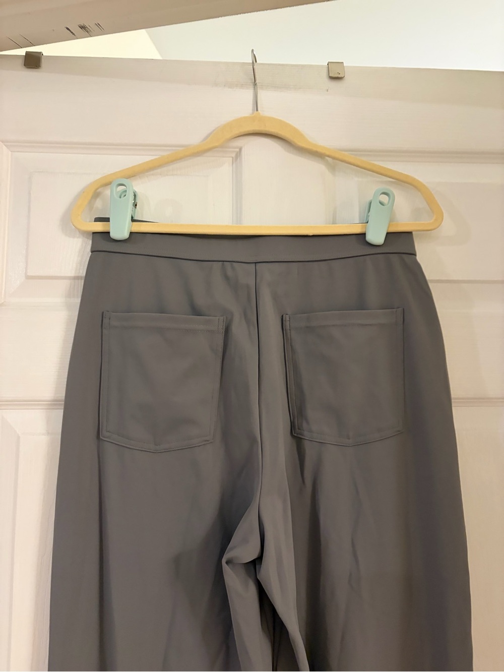 Halara DayStretch High Waisted Pockets Straight Leg Casual Pants NWT size L - Picture 4 of 6